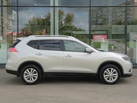 2015 Nissan X-Trail III, серебристый, 1330000 рублей, вид 4