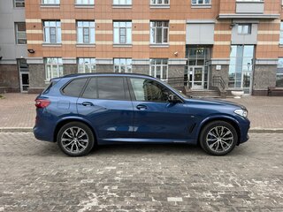 2021 BMW X5 30d IV (G05/G18), синий, 5500000 рублей, вид 3