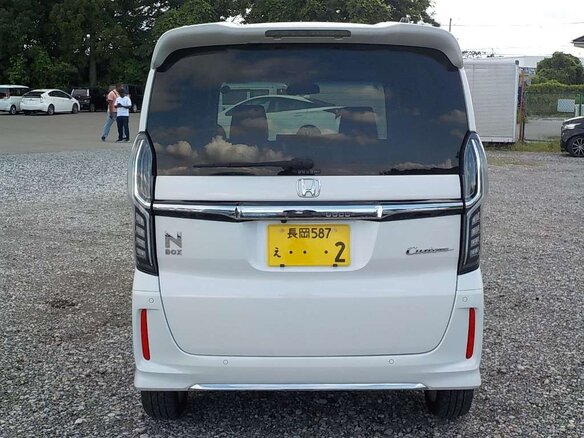 2022 Honda N-BOX II Рестайлинг, белый - вид 7