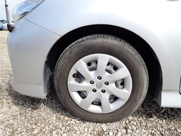 2011 Toyota Wish II, серебристый - вид 17