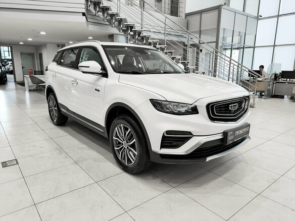 2023 Geely Atlas Pro, белый, 1800000 рублей - вид 2