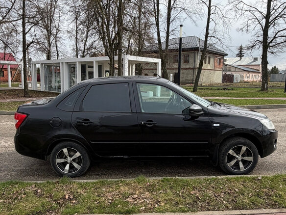 2014 Lada (ВАЗ) Granta I, чёрный, 420000 рублей - вид 3