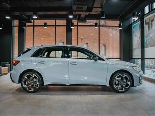 2026 Audi A3 Sportback 35 TFSI IV (8Y) Рестайлинг, серый, 4180000 рублей, вид 3