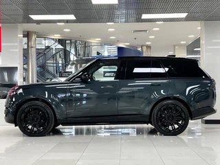 2026 Land Rover Range Rover D350 MHEV V, зелёный, 24350000 рублей, вид 2