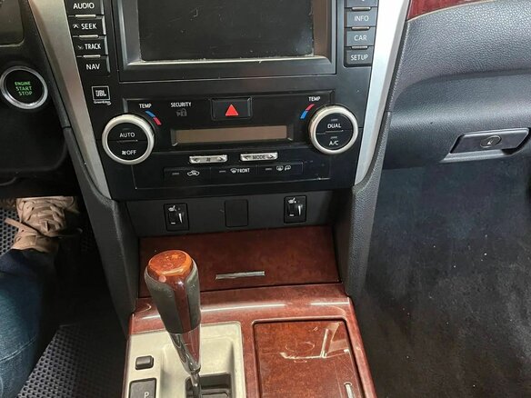 2012 Toyota Camry VII (XV50), серый, 1200000 рублей - вид 8