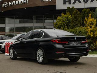 2019 BMW 5 серии 520d xDrive VII (G30/G31/G38), чёрный, 3168000 рублей, вид 5