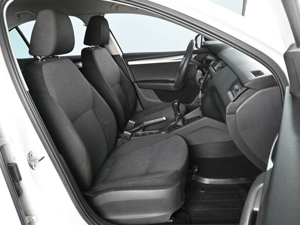 2015 Skoda Octavia III (A7), белый, 819000 рублей - вид 7