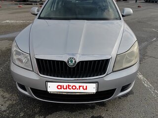 2011 Skoda Octavia II (A5) Рестайлинг, серый, 810000 рублей, вид 2