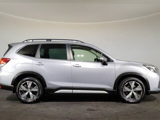 2019 Subaru Forester V, серебристый, 2700000 рублей, вид 4