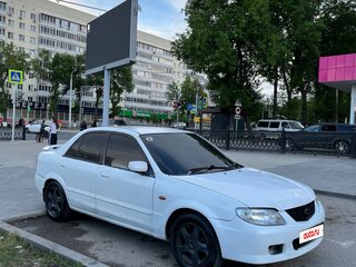 2001 Mazda Familia VIII (BJ), белый, 120000 рублей, вид 3