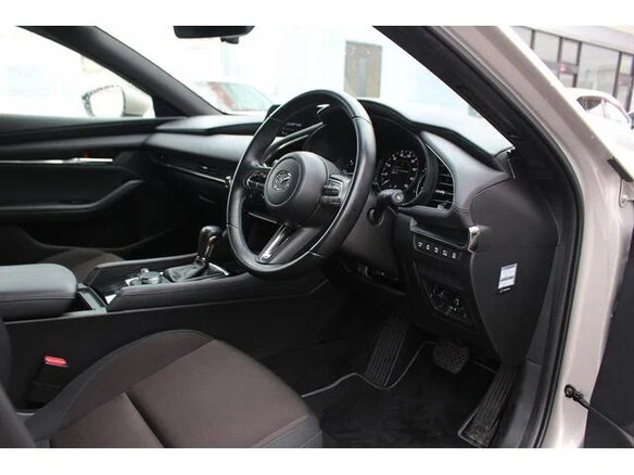 2023 Mazda 3 IV (BP), бежевый, 1200700 рублей - вид 10