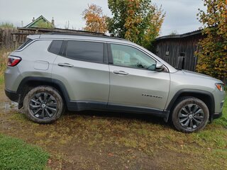 2018 Jeep Compass II, серебристый, 1900000 рублей, вид 2