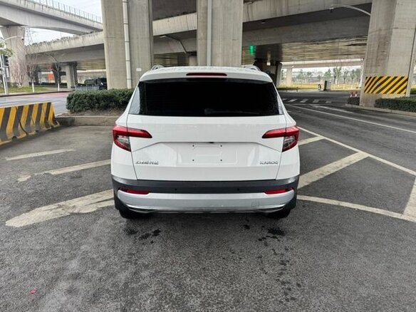 2022 Skoda Karoq DSG7 I, белый - вид 4
