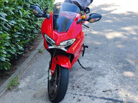 2014 Honda VFR 800, красный, 599000 рублей, вид 3