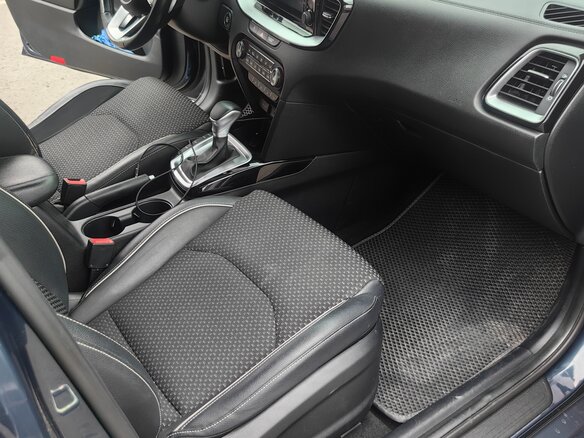 2020 Kia Ceed III, синий, 1800000 рублей - вид 4