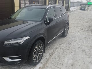 2020 Volvo XC90 II Рестайлинг 1, чёрный, 3700000 рублей, вид 1