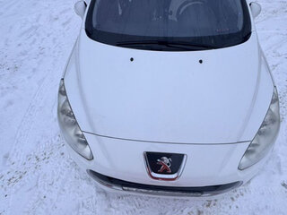 2011 Peugeot 308 I Рестайлинг, белый, 520000 рублей, вид 3