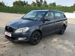 2011 Skoda Fabia II Рестайлинг, серый, 590000 рублей, вид 1