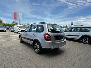 2026 Lada (ВАЗ) Granta Cross I Рестайлинг, серебристый, 1391000 рублей, вид 4
