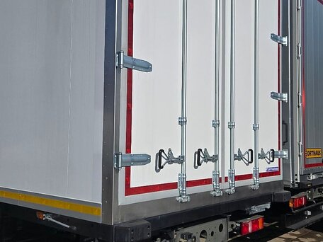 2026 Sinotruk Howo 4X2, белый, 8250000 рублей, вид 2