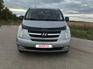 2011 Hyundai H-1 5-speed II, серебристый, 1600000 рублей, вид 2