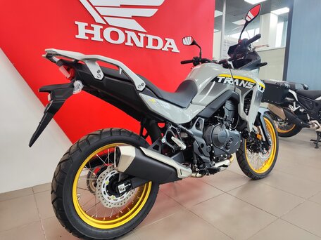2026 Honda XL750 Transalp, серый, 1699900 рублей, вид 3
