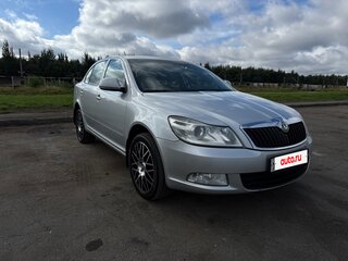 2013 Skoda Octavia II (A5) Рестайлинг, серебристый, 1100000 рублей, вид 3