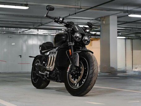 2019 Triumph Rocket 3, чёрный, 3390000 рублей, вид 4