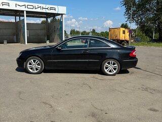 2002 Mercedes-Benz CLK-Класс 320 II (W209), чёрный, 700000 рублей, вид 5