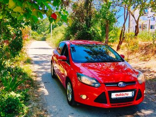 2012 Ford Focus III, красный, 900000 рублей, вид 2