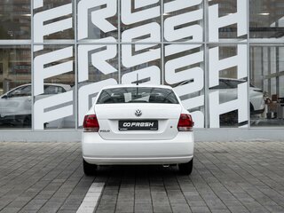 2013 Volkswagen Polo V, белый, 899000 рублей, вид 4
