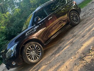 2012 Infiniti QX56 II, пурпурный, 1810000 рублей, вид 1