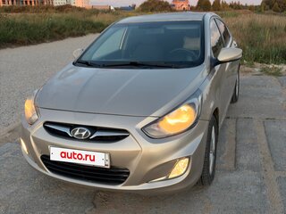 2011 Hyundai Solaris I, бежевый, 749000 рублей, вид 1