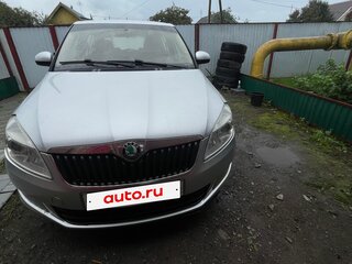 2011 Skoda Fabia II Рестайлинг, серебристый, 398000 рублей, вид 3
