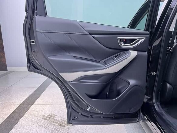 2022 Subaru Forester V Рестайлинг, чёрный, 2544000 рублей - вид 29
