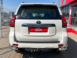 2018 Toyota Land Cruiser Prado 150 Series Рестайлинг 2, белый, 4849000 рублей, вид 5