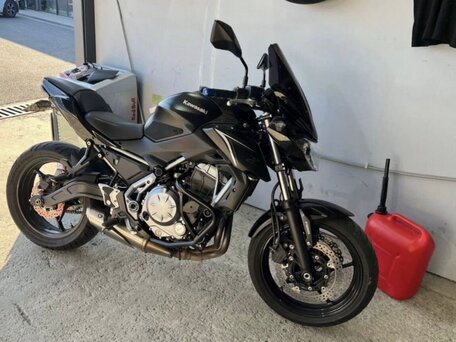 2017 Kawasaki Z 650, чёрный, 650000 рублей, вид 2