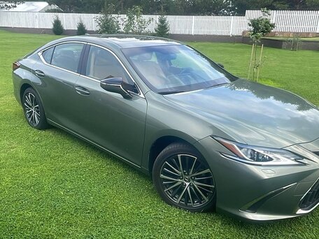 2022 Lexus ES 250 VII Рестайлинг, зелёный, 5490000 рублей, вид 2