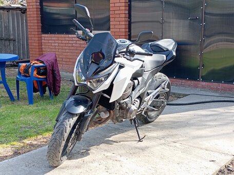 2013 Kawasaki Z 800, белый, 600000 рублей, вид 1