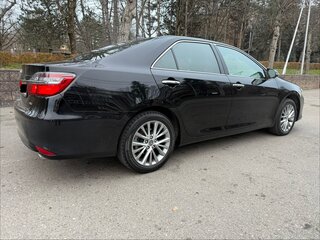 2017 Toyota Camry VII (XV50) Рестайлинг 2, чёрный, 2550000 рублей, вид 5