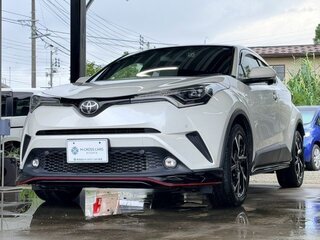 2019 Toyota C-HR I, белый, 1400000 рублей, вид 4