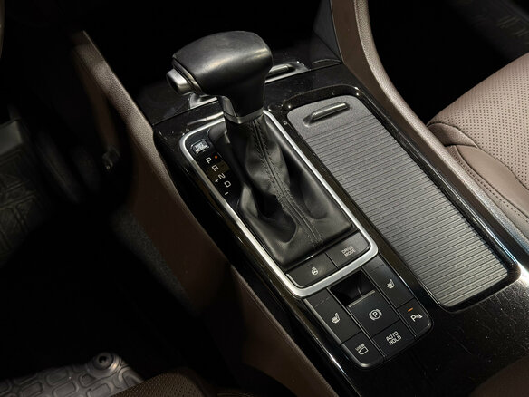 2018 Kia Optima IV Рестайлинг, белый, 1935000 рублей - вид 14