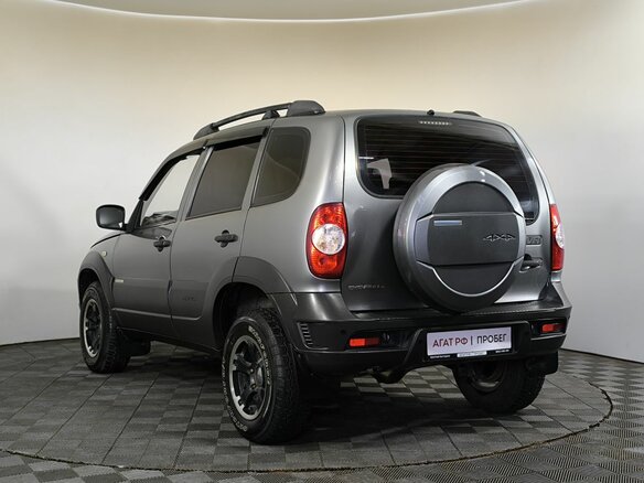 2015 Chevrolet Niva I Рестайлинг, серый, 570000 рублей - вид 5