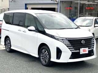 2023 Nissan Serena VI (C28), белый, 1980000 рублей, вид 2