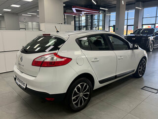 2014 Renault Megane III Рестайлинг 2, белый, 775000 рублей, вид 5