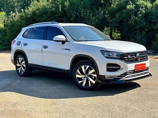 2022 Volkswagen Tayron I, белый, 1990000 рублей, вид 3