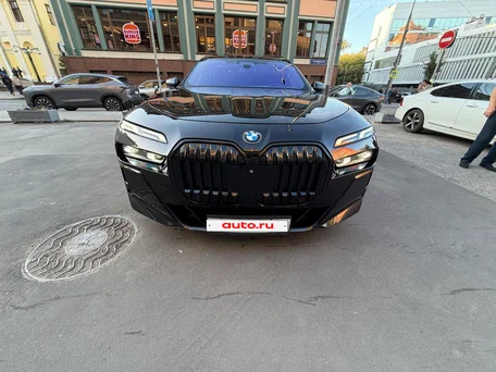 2022 BMW 7 серии 740d xDrive VII (G70), чёрный, 9500000 рублей, вид 1