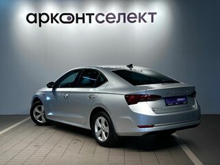2021 Skoda Octavia IV (A8), серебристый, 2159210 рублей, вид 4