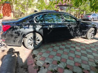2013 BMW 7 серии Long 740Li xDrive V (F01/F02/F04) Рестайлинг, чёрный, 1600000 рублей, вид 2
