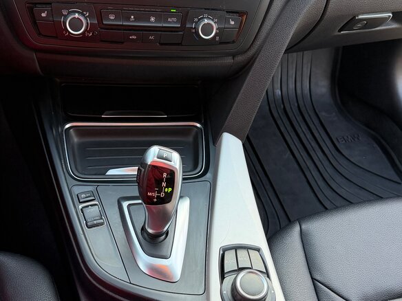 2014 BMW 3 серии 320i VI (F3x), серый, 1650000 рублей - вид 16